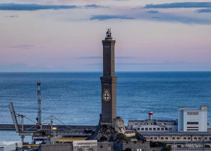Lanterna View - Sea View Apartment Genua